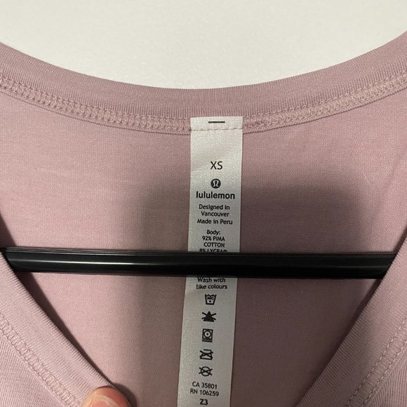 Lululemon High Low Muscle Tank - Picture 2 of 4